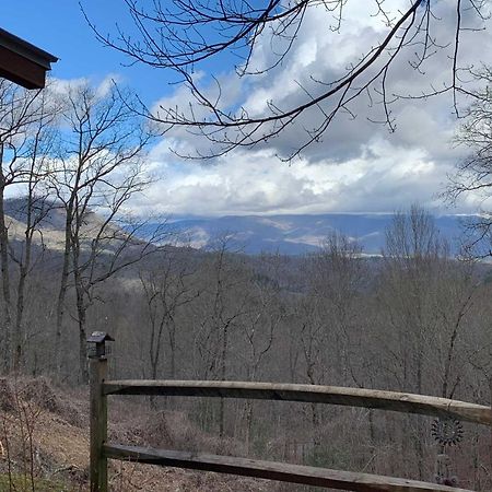 Villa Cozy Cabin With Hot Tub And Smoky Mountain Views! à Bryson City Extérieur photo