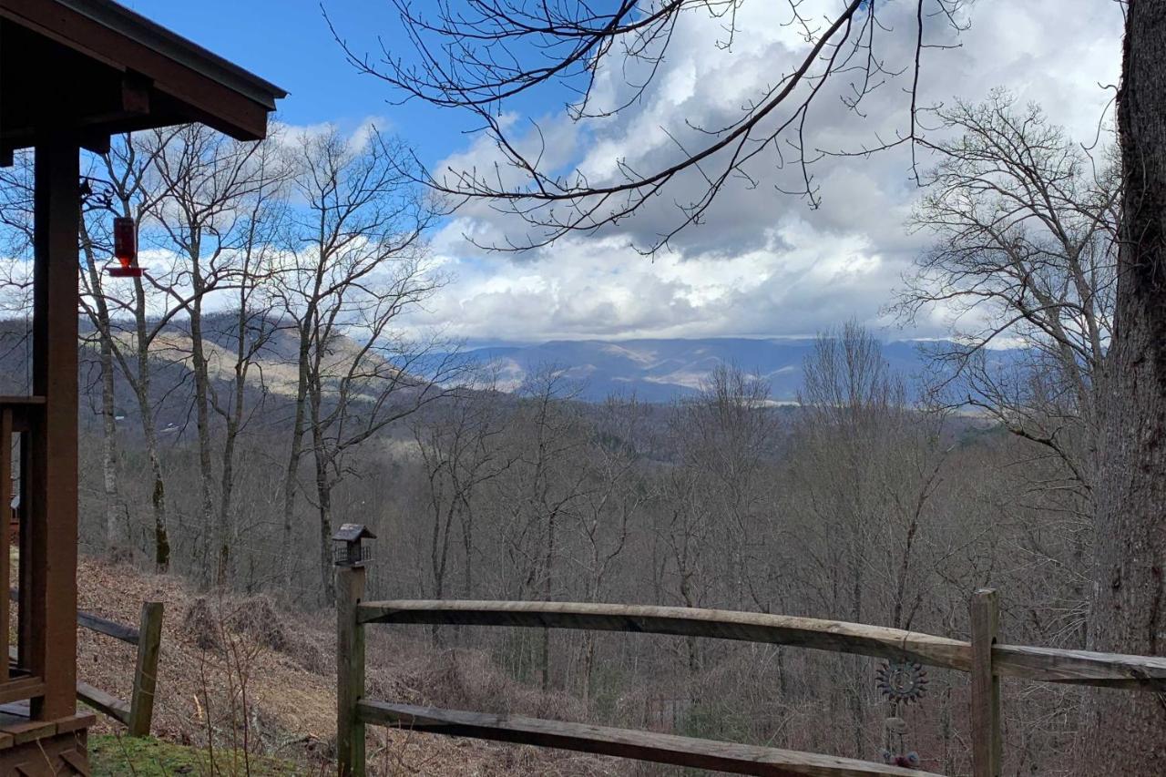 Villa Cozy Cabin With Hot Tub And Smoky Mountain Views! à Bryson City Extérieur photo