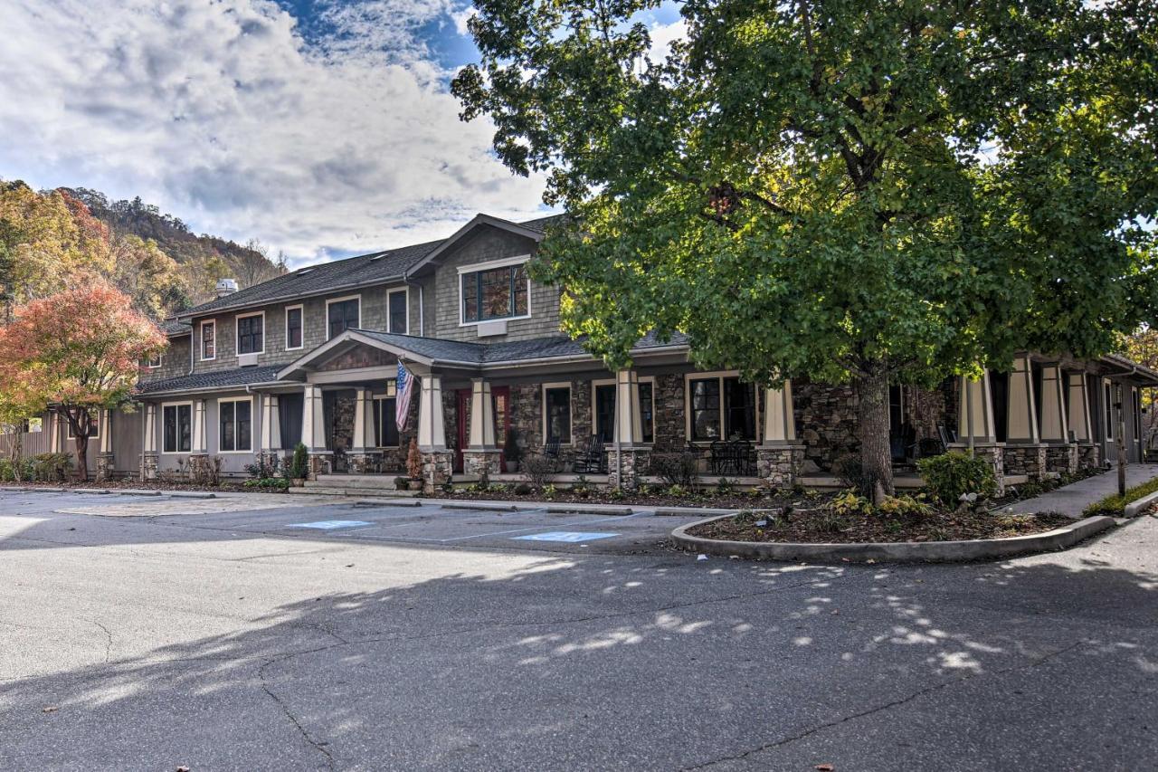 Villa Cozy Cabin With Hot Tub And Smoky Mountain Views! à Bryson City Extérieur photo